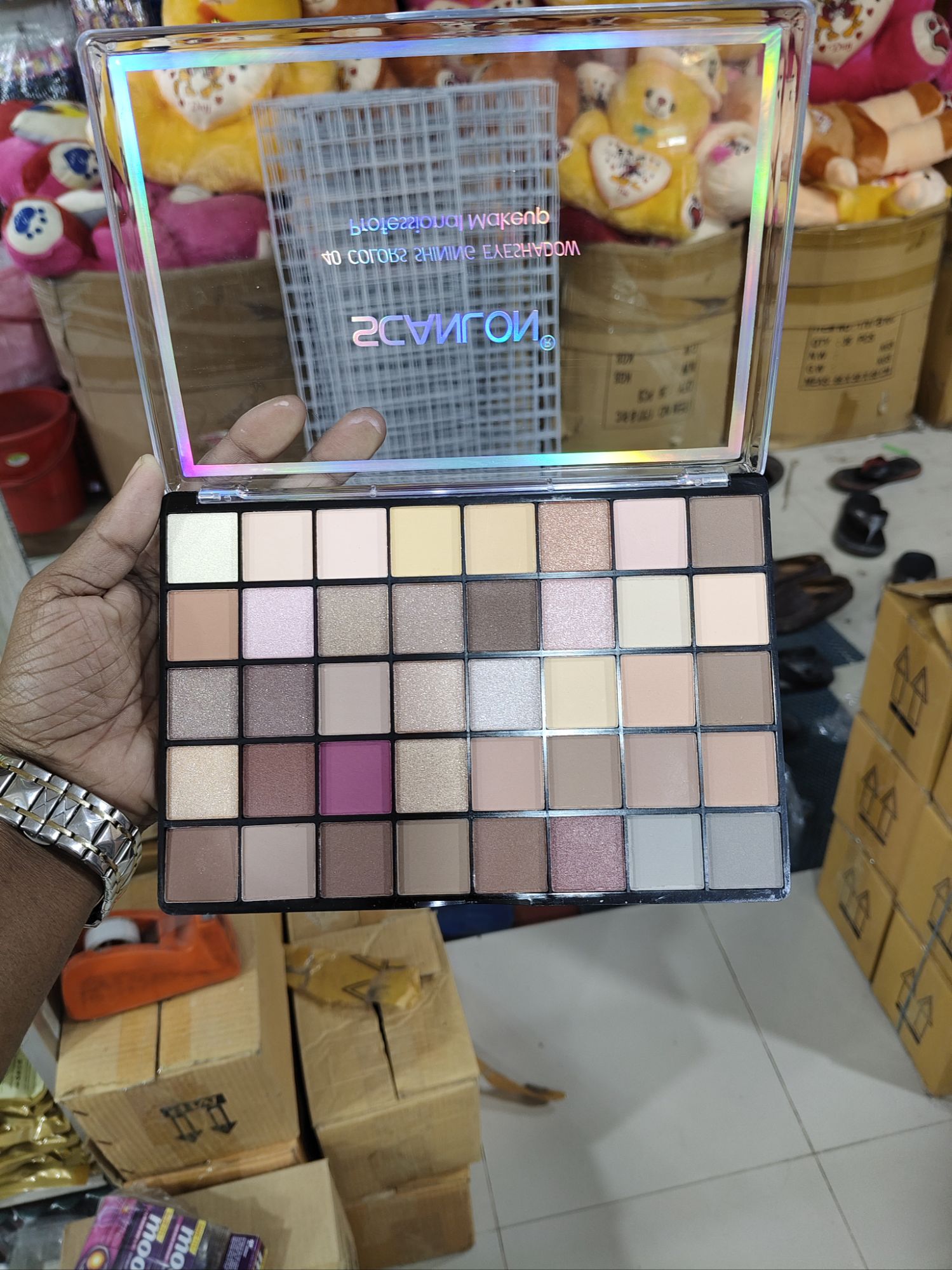 Picture of 40 Color Matte Finish Eyeshadow Pallette