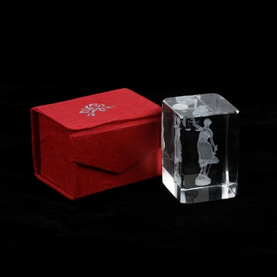 Picture of Crystal Scales of Justice Paperweight