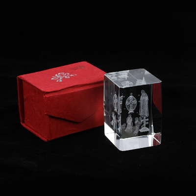 Picture of Crystal Religious Paperweight