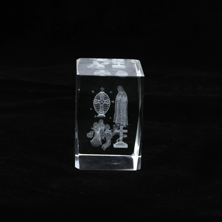Picture of Crystal Religious Paperweight
