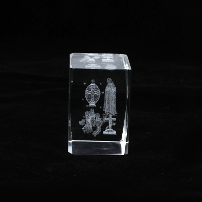 Picture of Crystal Religious Paperweight