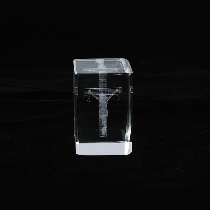Picture of Religious Crystal Paperweight