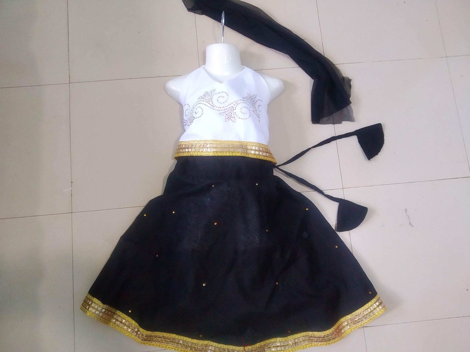 Picture of Western 2 pieces stylish skit and tops for baby girls party dress 0-7 years