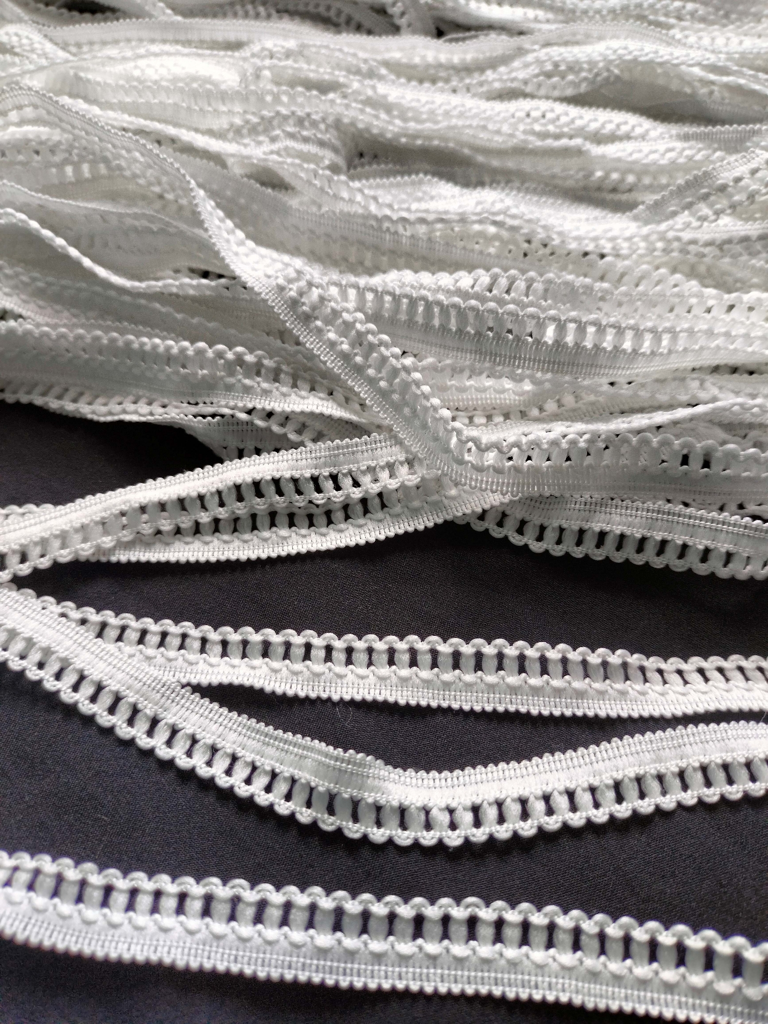 Picture of 28-30 Yard cotton lace