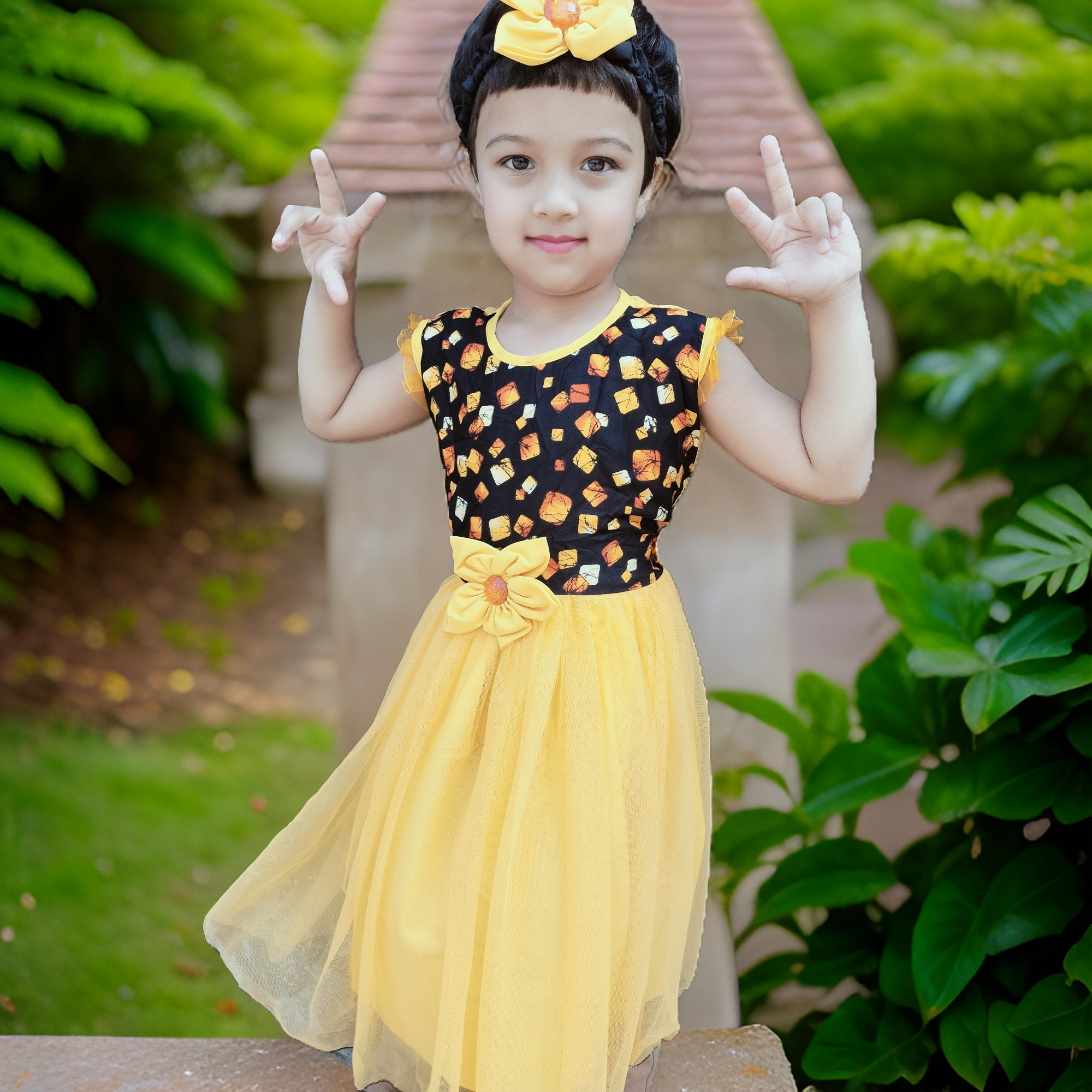 Picture of Baby Girls Fashionable Beautiful homemade party Dress ,frock For 0-12 Years Babies