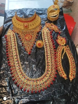 Picture of Gold Plated Jewellery Set for Women