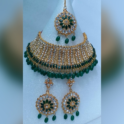 Picture of Bridal Traditional Wedding Ornament  / Exclusive Fashion Party Choker Necklace Earrings & Tikli Jewellery Set For Women