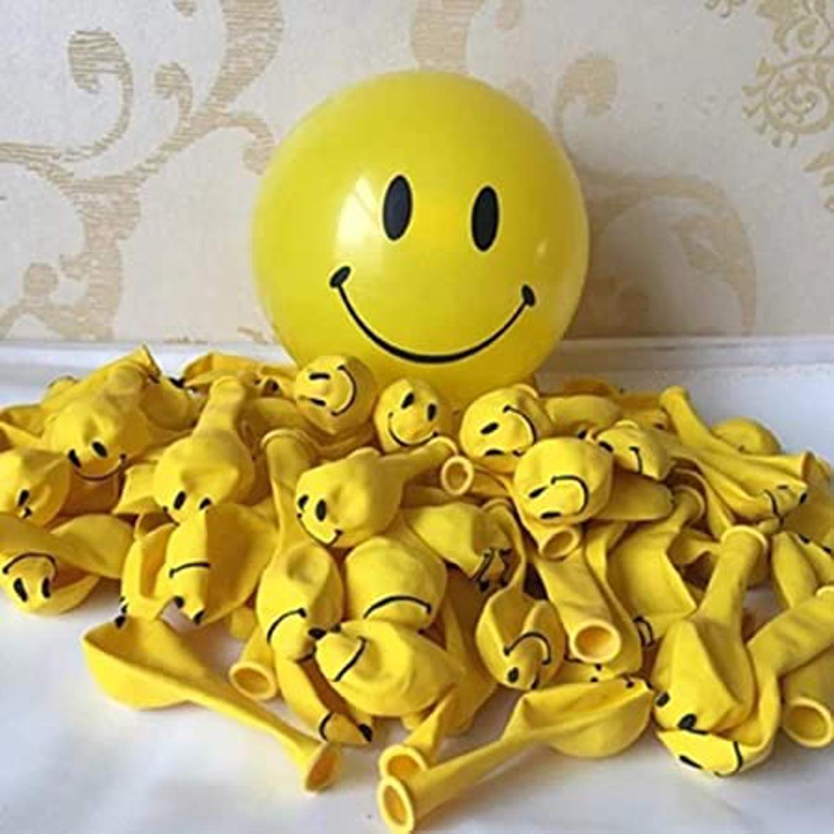 Picture of Emoji Smiley Face Air Balloons - 100 pcs