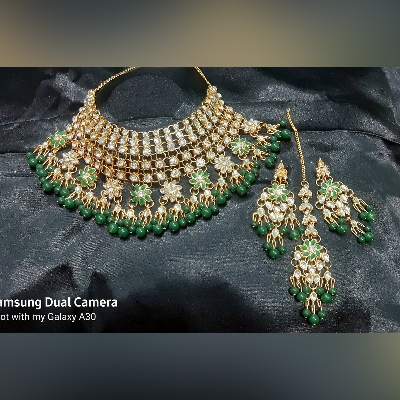 Picture of Bridal Wedding Ornament For Women