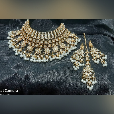 Picture of Bridal Wedding Ornament For Women