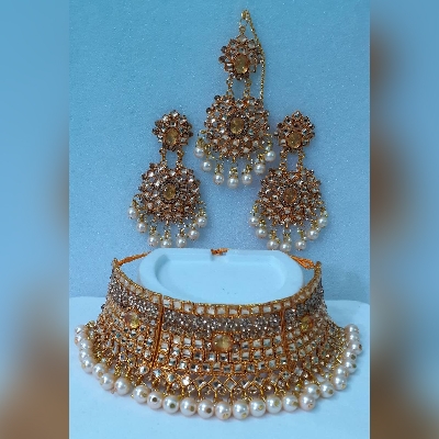 Picture of Beautiful Choker Necklace ,Traditional Fashion Wedding/Party Bridal Choker Necklace Earrings & Tikli. Jewellery Set For Women.