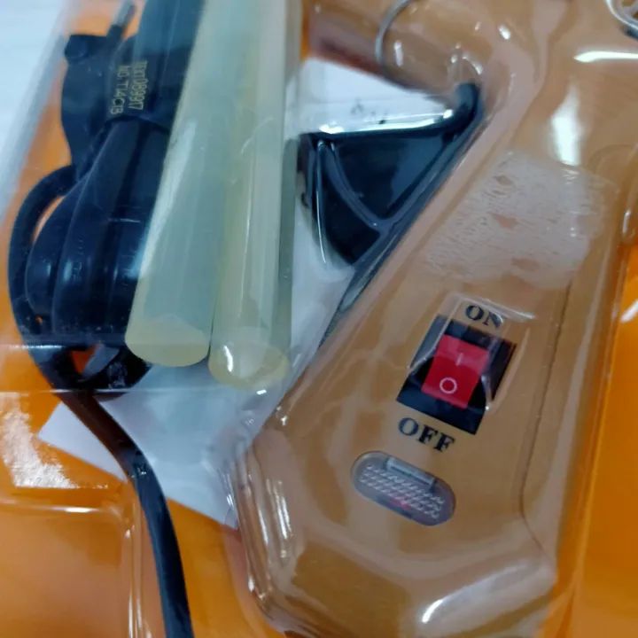 Picture of Melt Glue Gun DingQi 20Watt Proffesional Tools With 10pcs Gluestick for Multipurpose Usage