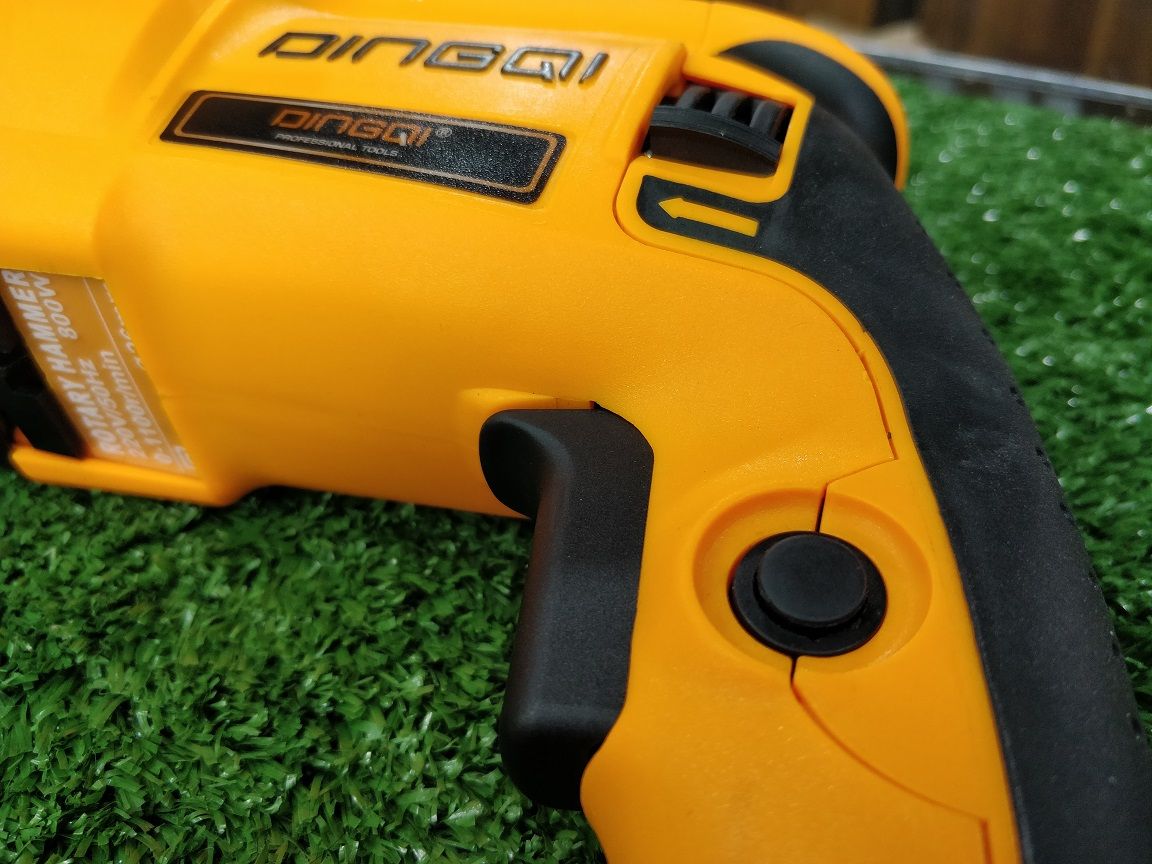 Picture of DingQi 800W Power Tools Electric Demolition Hammer