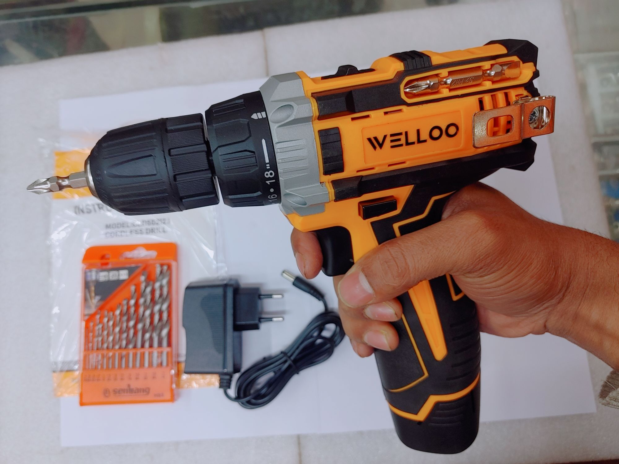 Picture of WELLOO 12v Professional LI-LON Cordless Drill & Screwgun with Hss Bit Set Free for Multipurpose Usage CLD50212.1