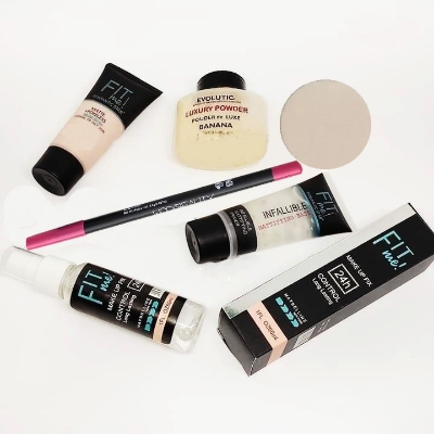 Picture of 7 IN 1 MAKEUP COMBO SET WITH FULL MAKEUP COVERAGE