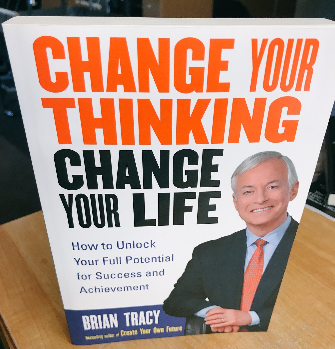 Picture of Change Your Thinking, Change Your Life: How to Unlock Your Full Potential for Success and Achievement Perfect -Paperback