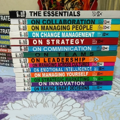 Picture of HBR's 10 Must Reads Ultimate Set (14 Books) in Premium Quality White Print