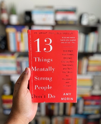 Picture of 13 Things Mentally Strong People Don't Do by Amy Morin - Paperback