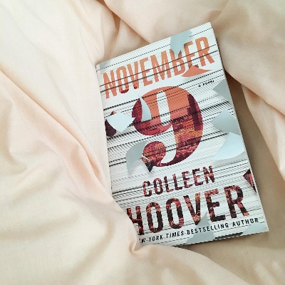 Picture of November 9 :A Novel by Colleen Hoover