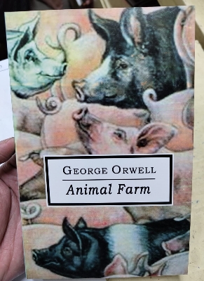Picture of Animal Farm by George Orwell - Yellow - Paperback