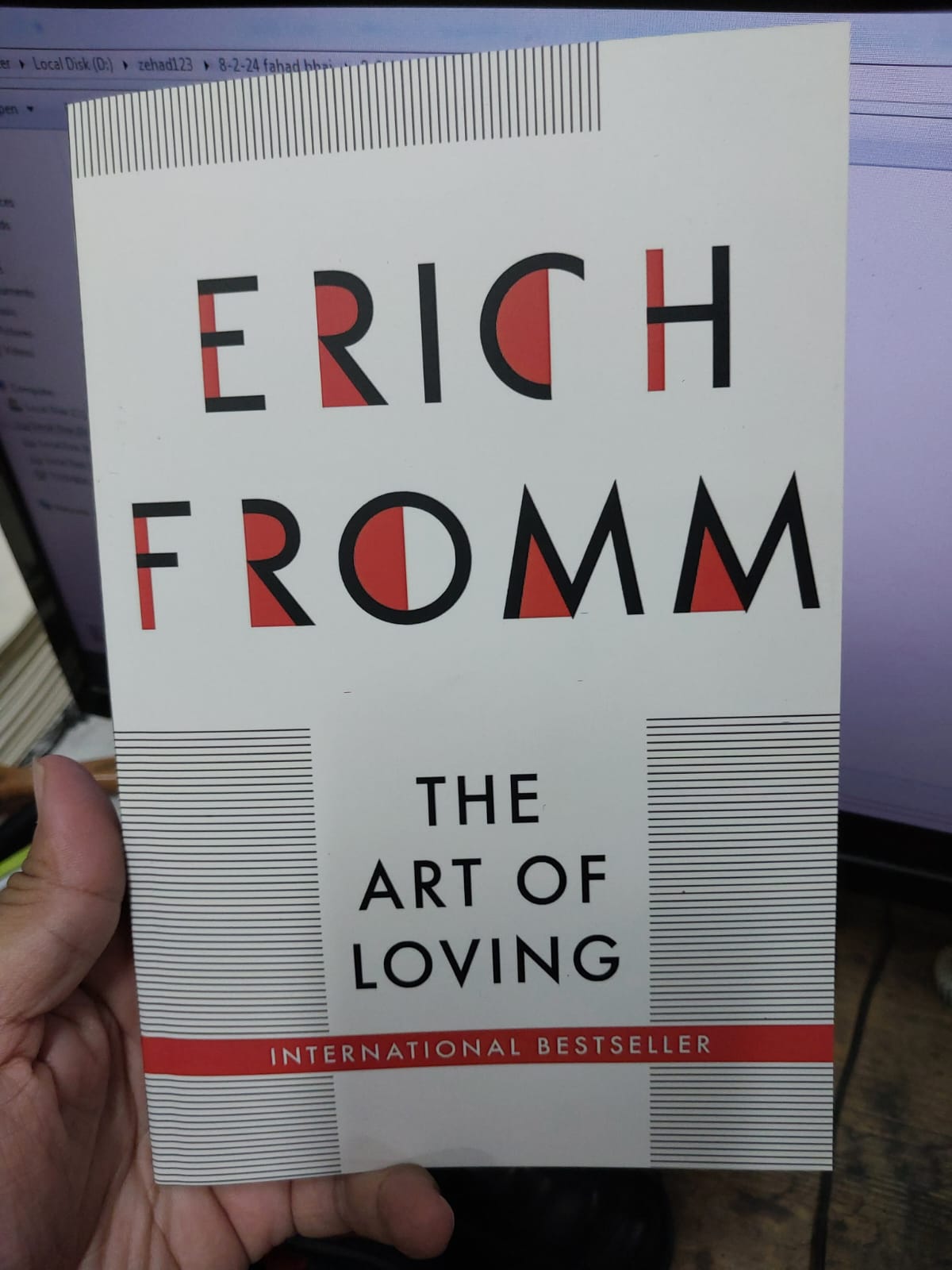Picture of The Art of Loving by Erich Fromm (Paperback)
