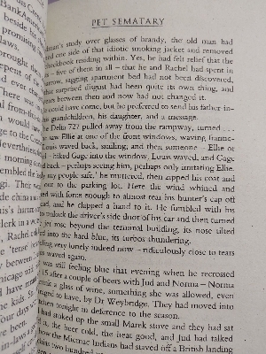 Picture of Pet Sematary by Stephen King (Yellowish - Paperback)