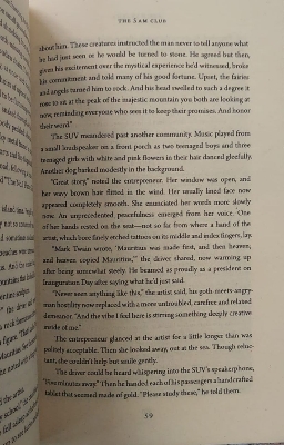 Picture of The 5 AM Club: Own Your Morning. Elevate Your Life by Robin Sharma (Yellowish - Paperback)