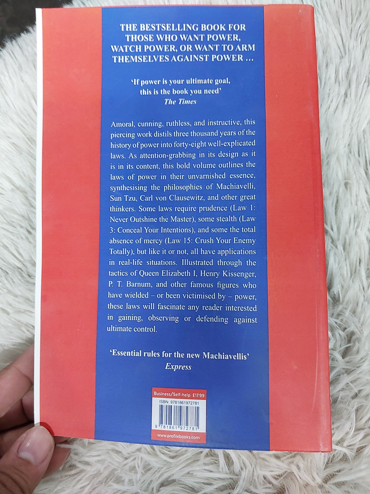 Picture of The 48 Laws of Power by Robert Greene (Premium  Paperback)
