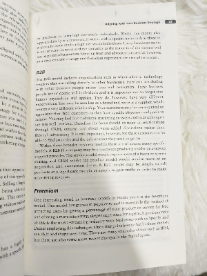 Picture of Digital Marketing Strategy: An Integrated Approach to Online Marketing by Simon Kingsnorth (Premium - Paperback)