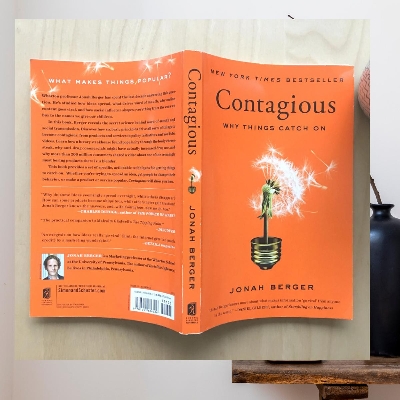Picture of Contagious: Why Things Catch On -Paperback