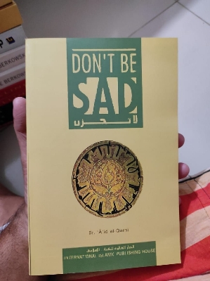 Picture of Don't Be Sad by Aid al-Qarni - Paperback
