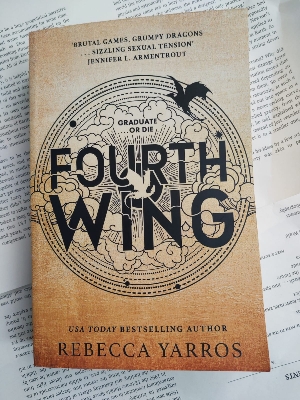 Picture of Fourth Wing book by Rebecca Yarros - Paperback