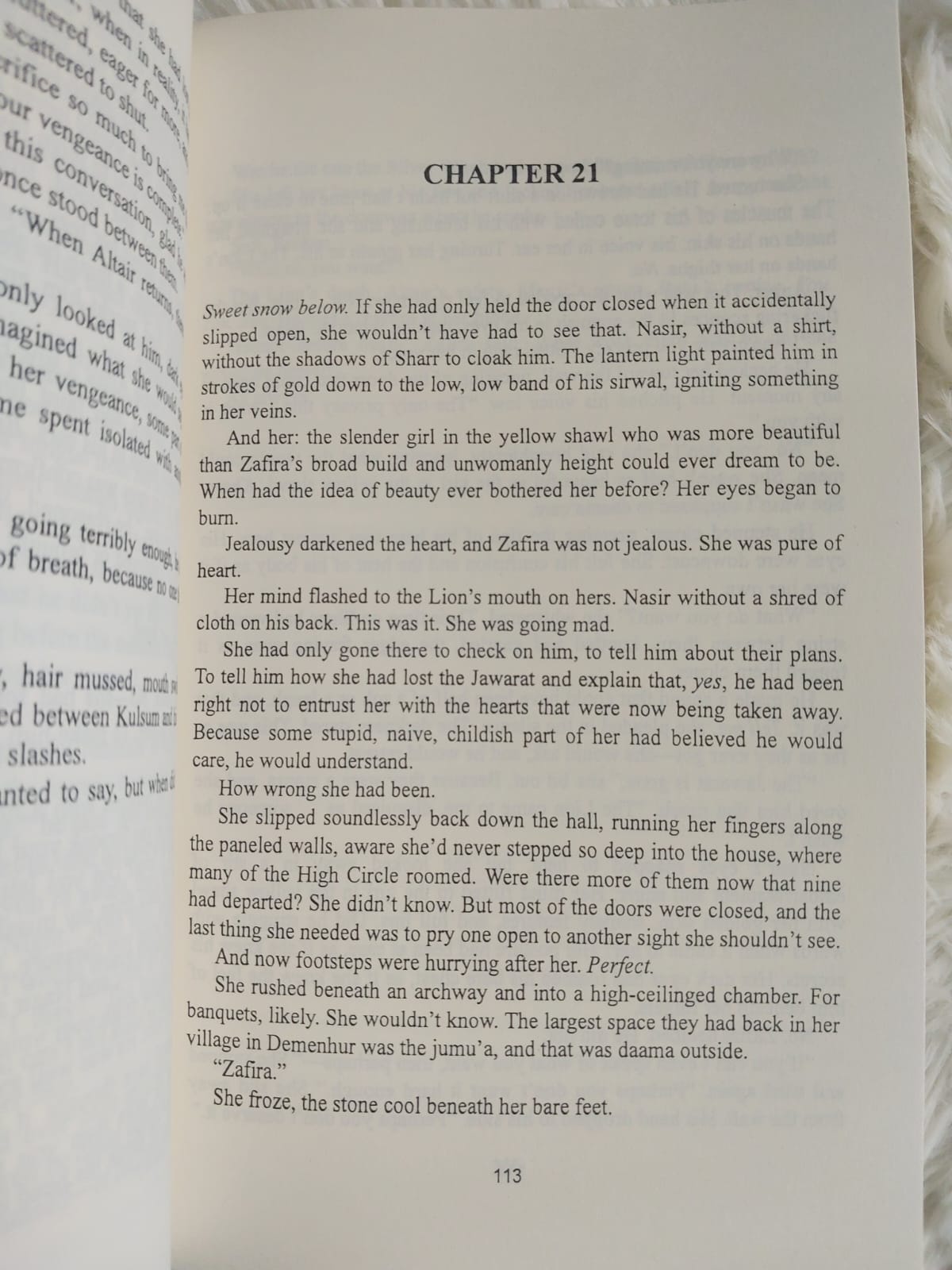 Picture of We Hunt the Flame by Hafsah Faizal - Paperback