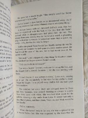 Picture of Sands of Arawiya Series 2 Books Set By Hafsah Faizal (We Hunt the Flame & We Free the Stars) - Premium - Paperback