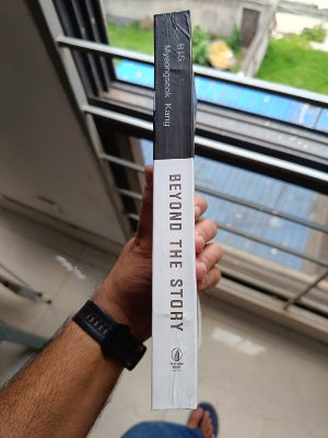 Picture of Beyond the Story: 10-Year Record of BTS by BTS and Myeongseok Kang - Paperback