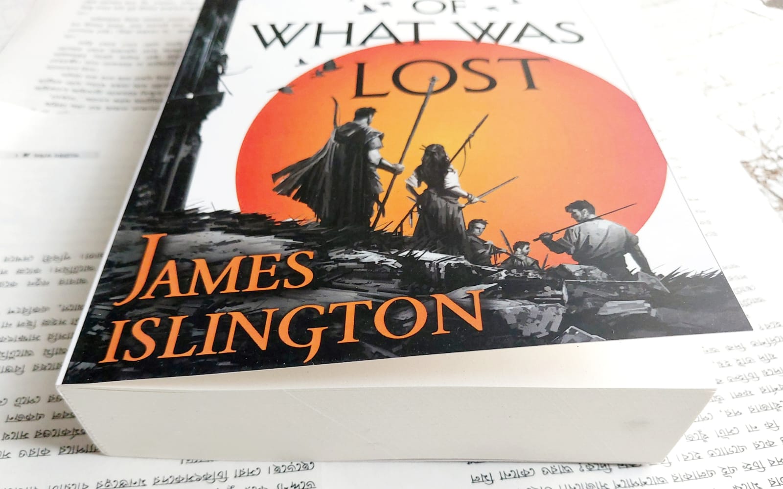 Picture of The Shadow of What Was Lost (The Licanius Trilogy, 1) by James Islington