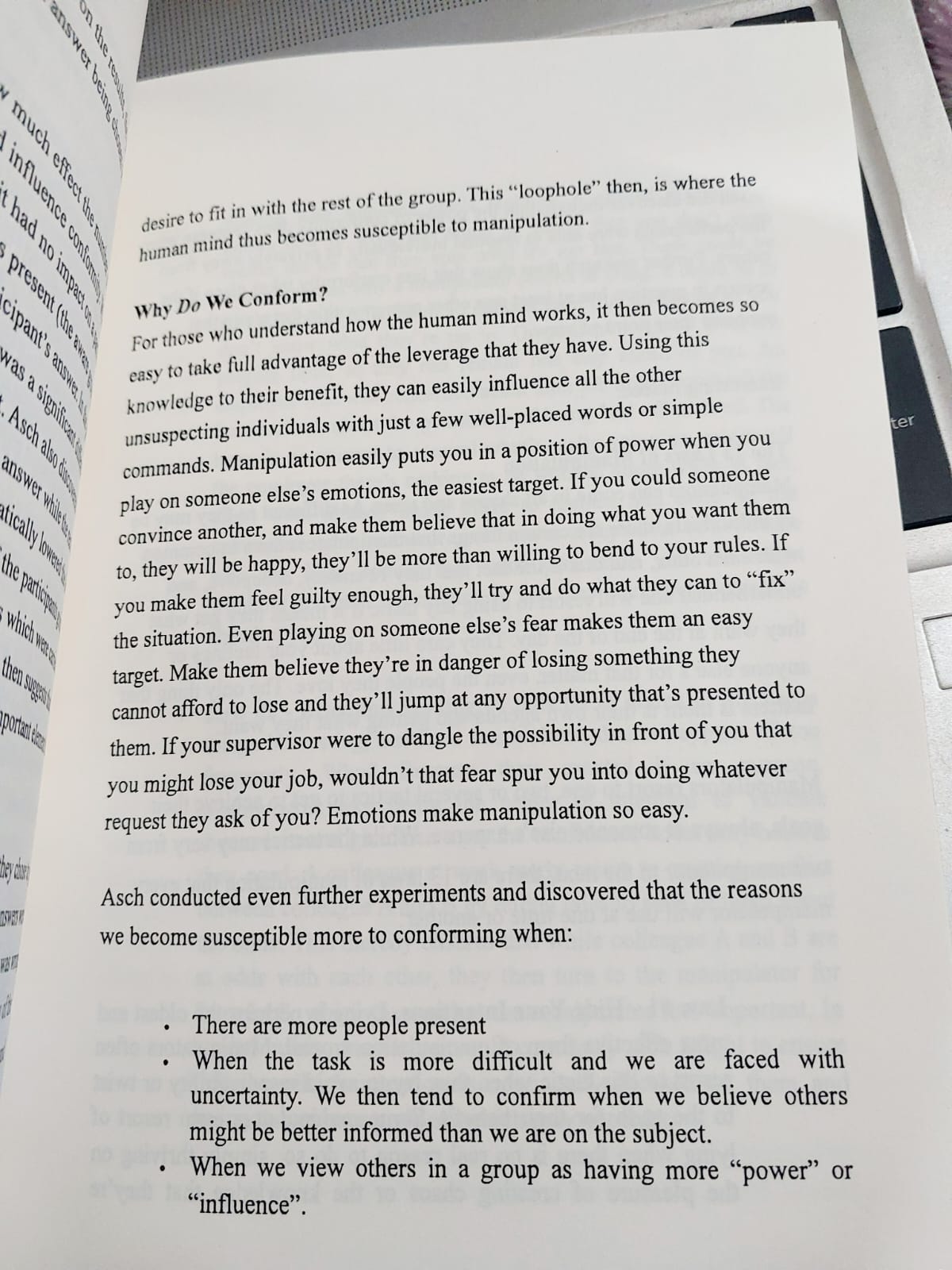 Picture of How to Analyze People: 13 Laws About the Manipulation of the Human Mind, 7 Strategies to Quickly Figure Out Body Language, Dive Into Dark Psychology and Persuasion for Making People Do What You Want Book by Daniel Spade