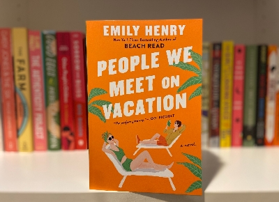 Picture of People We Meet on Vacation by Emily Henry