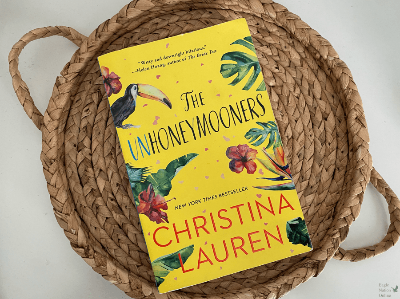 Picture of The Unhoneymooners by Christina Lauren - Paperback
