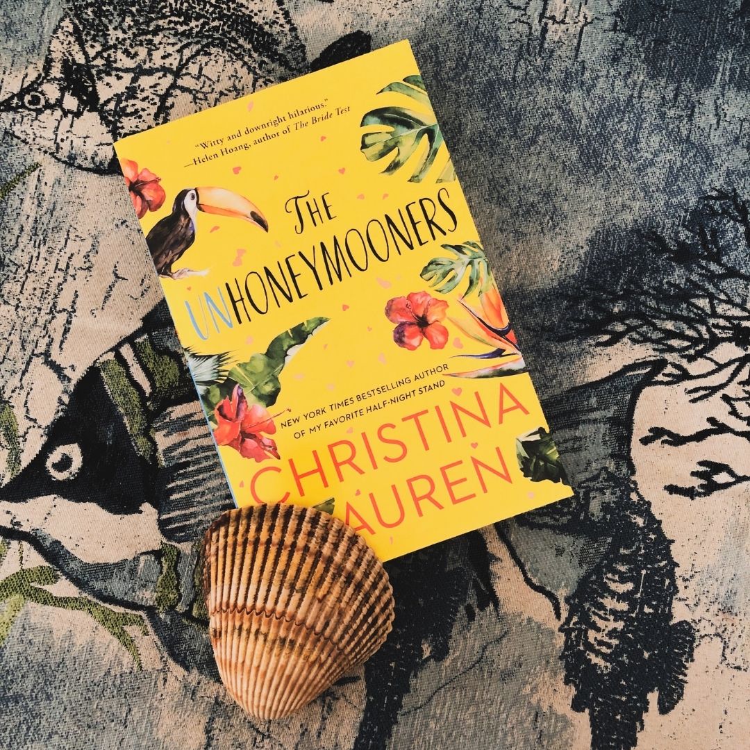 Picture of The Unhoneymooners by Christina Lauren - Paperback