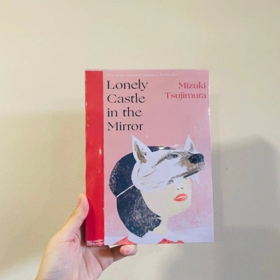 Picture of Lonely Castle in the Mirror Book by Mizuki Tsujimura - Paperback