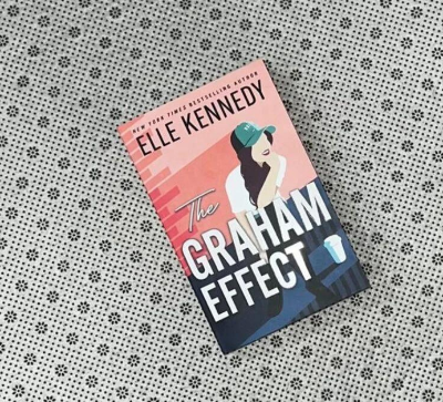 Picture of The Graham Effect Book by Elle Kennedy - Paperback