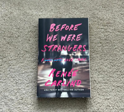 Picture of Before we were strangers Book by Renée Carlino - Paperback