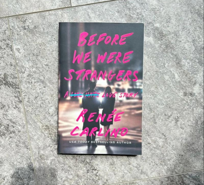 Picture of Before we were strangers Book by Renée Carlino - Paperback