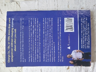 Picture of $100M Offers: How To Make Offers So Good People Feel Stupid Saying No by Alex Hormozi - Paperback