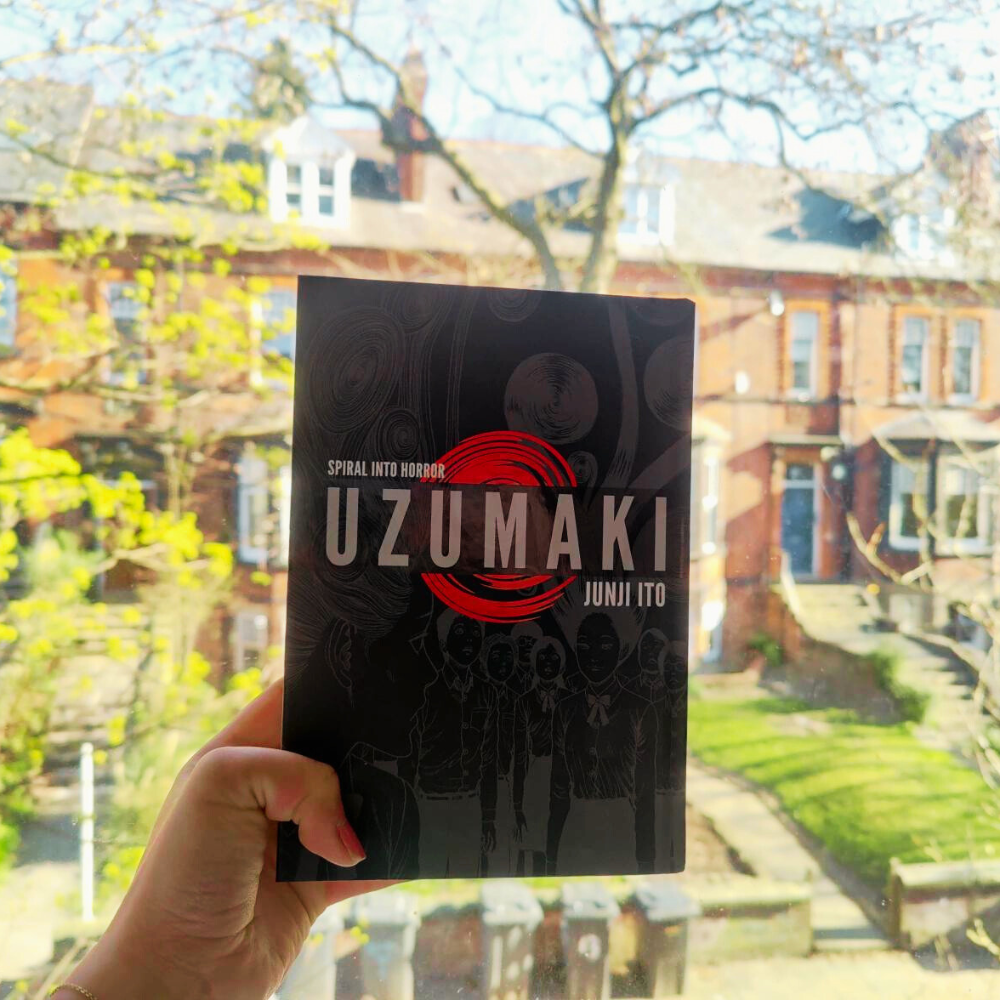 Picture of Uzumaki (3-in-1 Deluxe Edition) (Junji Ito)