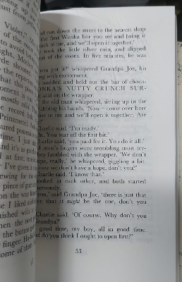 Picture of Charlie and the Chocolate Factory (Paperback)