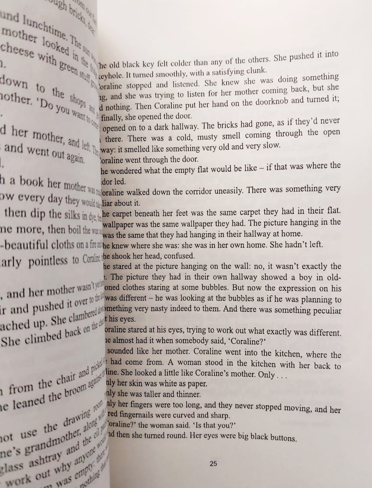 Picture of Coraline Book by Neil Gaiman