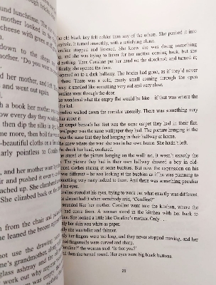 Picture of Coraline Book by Neil Gaiman