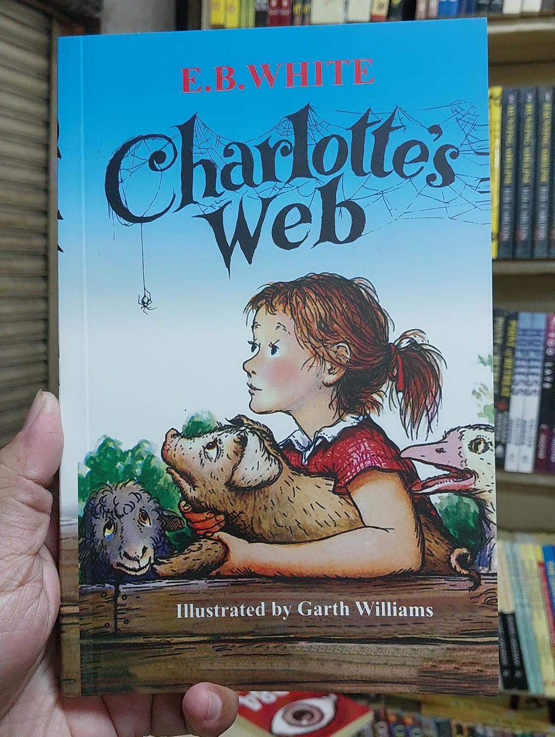 Picture of Charlotte's Web: A Newbery Honor Award Winner by E. B White (Paperback)
